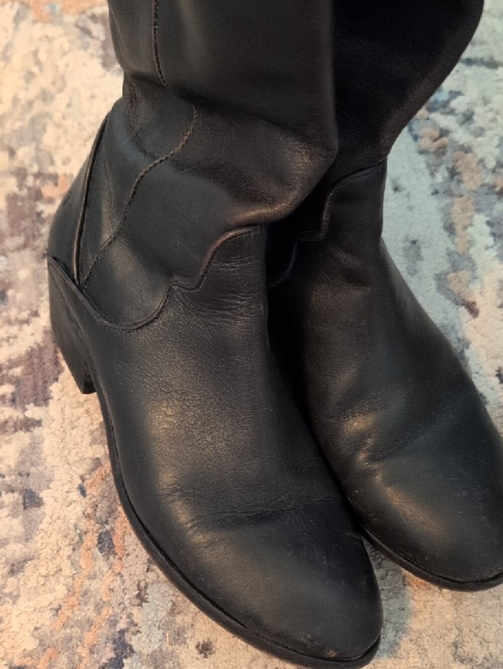Classic Frye Black Knee-High Leather Women's Boots - Picture 8 of 15